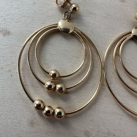 Vintage 14k Gold Circle And Moving Balls Earrings - Picture 2 of 9